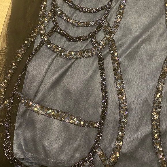 SEQUINS PROM DRESS - Picture 3 of 3